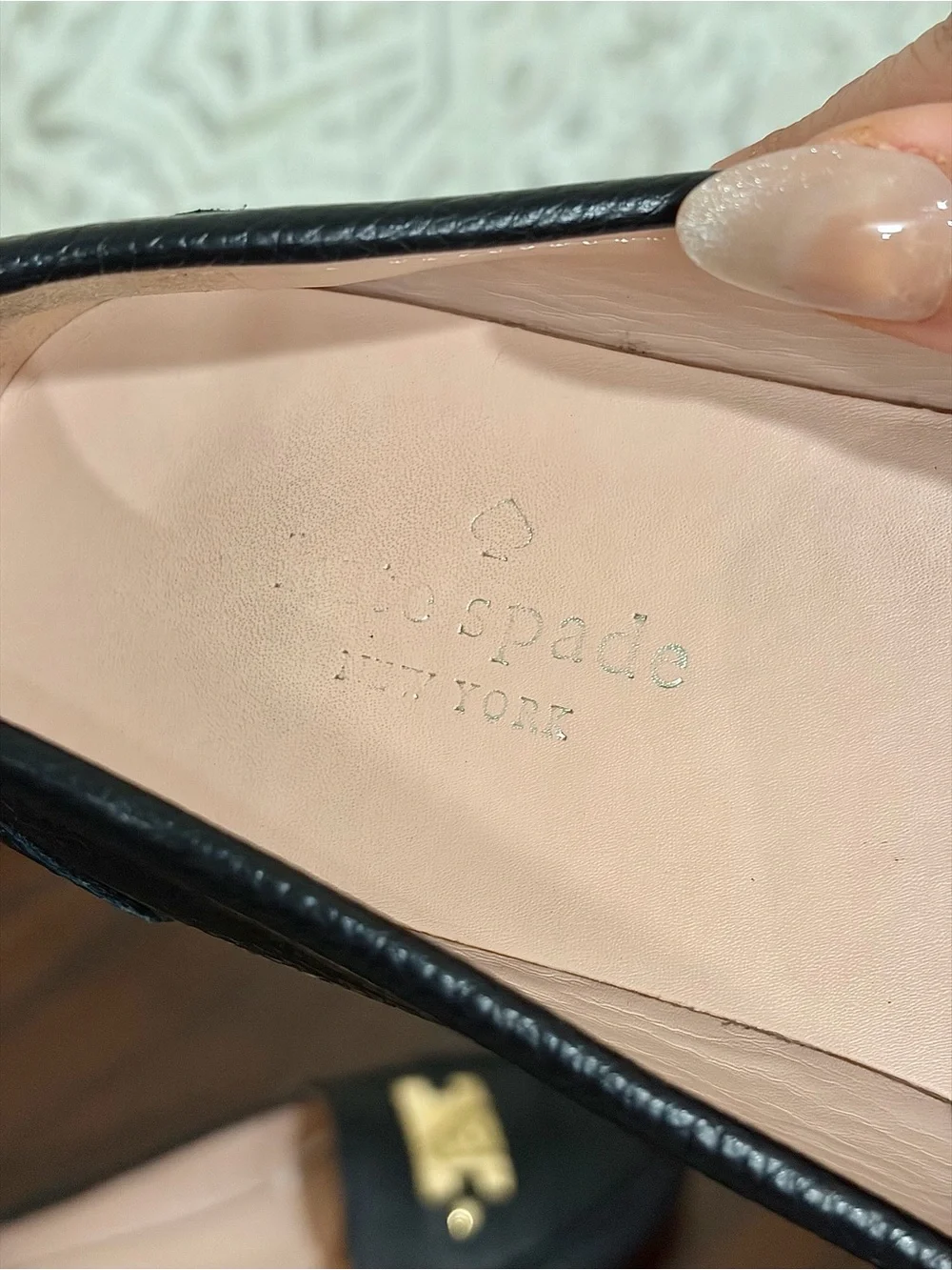 Kate Spade New York Black Pebbled Leather Carmen Loafers, Gold Accents, SZ 7 EUC
